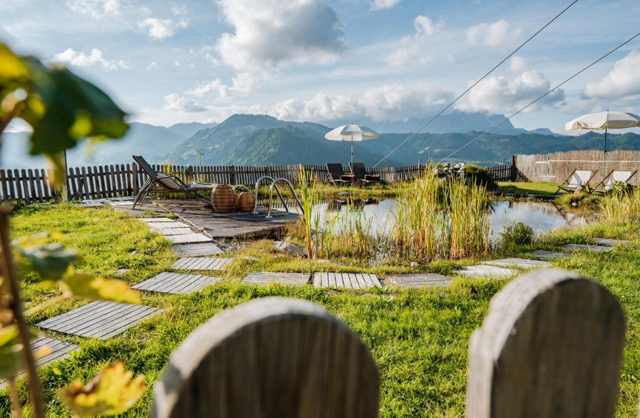 Alpendorf Hotel Stern Санкт Йохан им Понгау Екстериор снимка