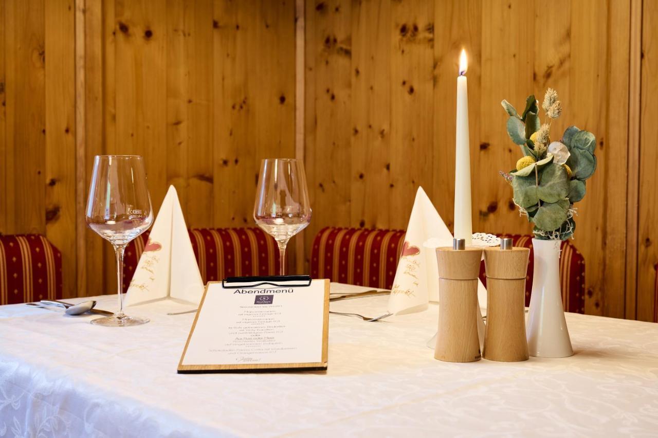 Alpendorf Hotel Stern Санкт Йохан им Понгау Екстериор снимка