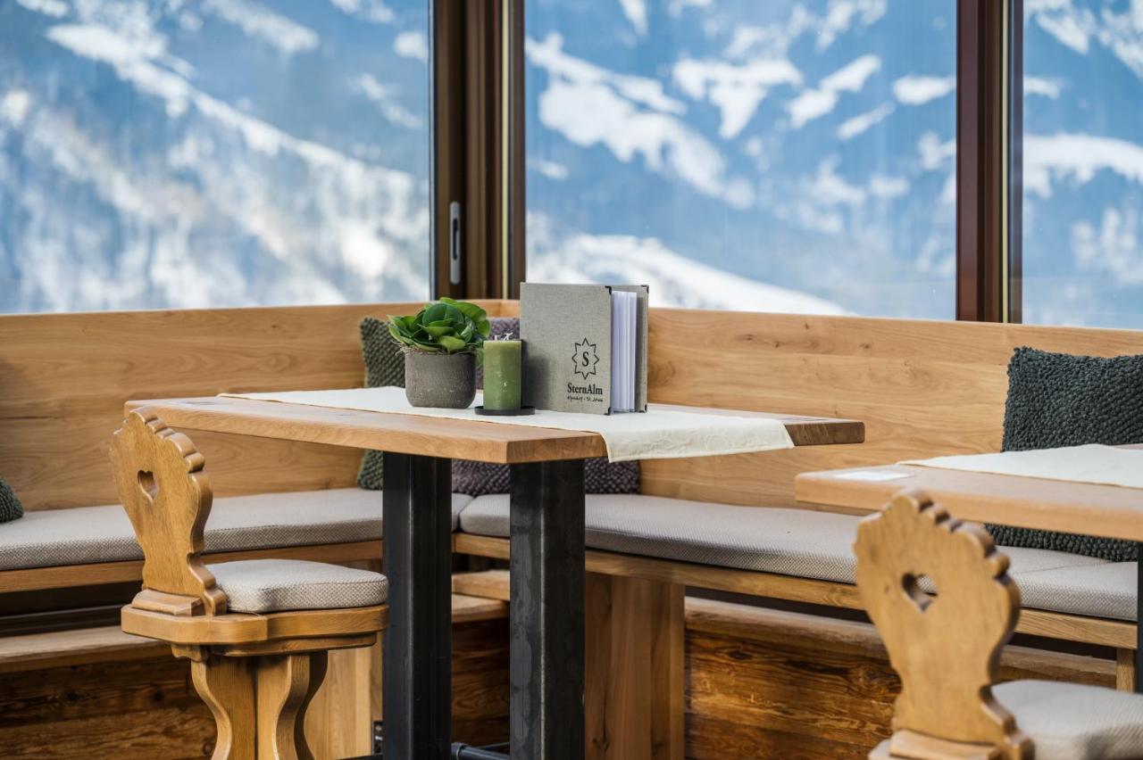 Alpendorf Hotel Stern Санкт Йохан им Понгау Екстериор снимка