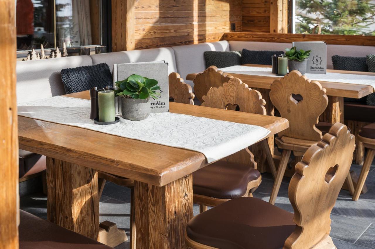 Alpendorf Hotel Stern Санкт Йохан им Понгау Екстериор снимка
