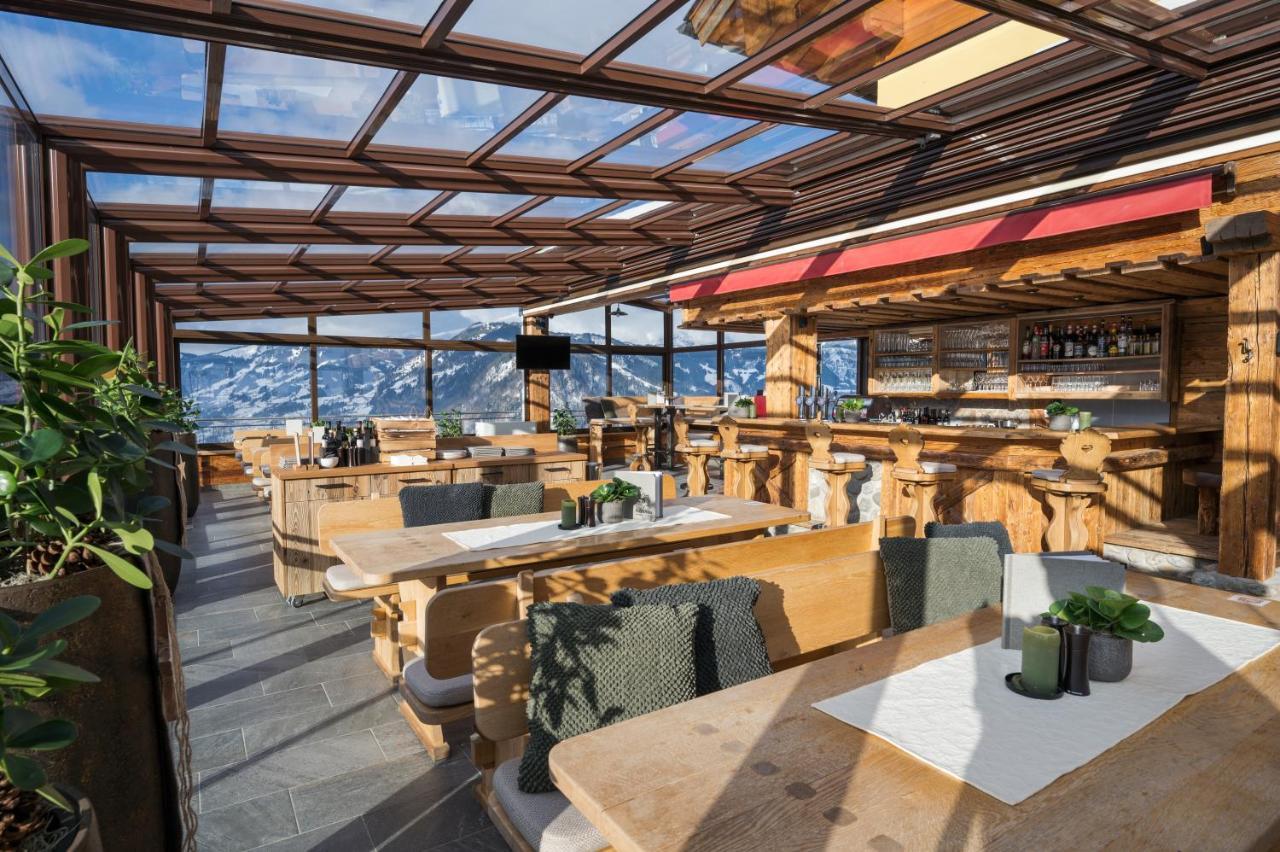 Alpendorf Hotel Stern Санкт Йохан им Понгау Екстериор снимка